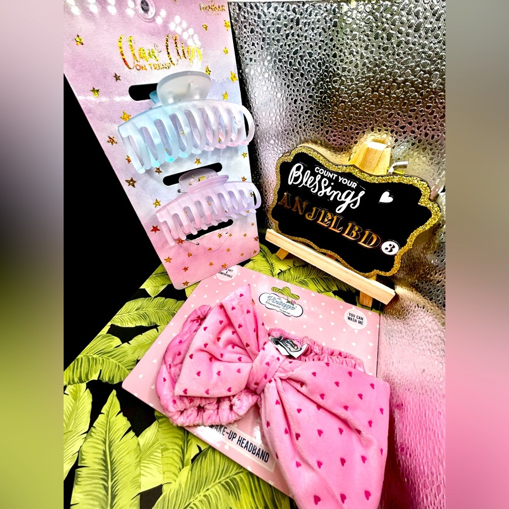 HAIR & BEAUTY BUNDLE! Hair claws and Beauty Headband set!! BRAND NEW!!